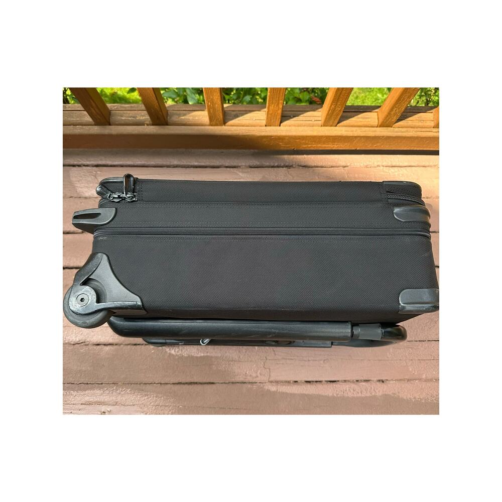 Briggs & Riley Baseline 20" Carry On Expandable Wide-body U420XW-4 Black - Picture 8 of 12